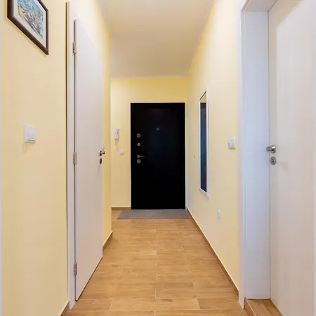 Apartment Jasmine 1 Bedroom With Free Parking *