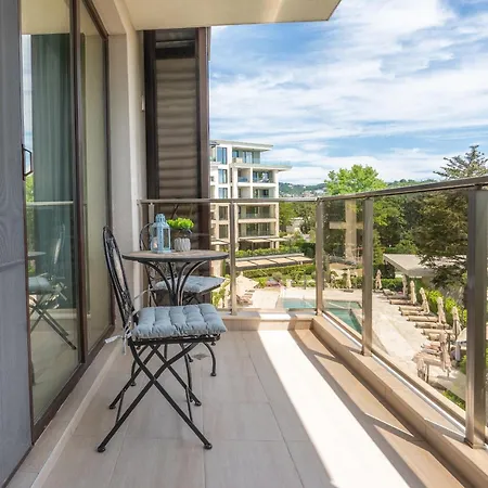 Jasmine 1 Bedroom With Free Parking Apartment